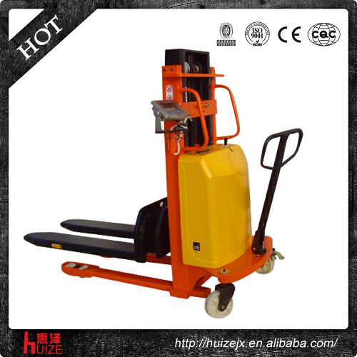 半電動堆高車(稱重式) 半電動堆高車(稱重式)